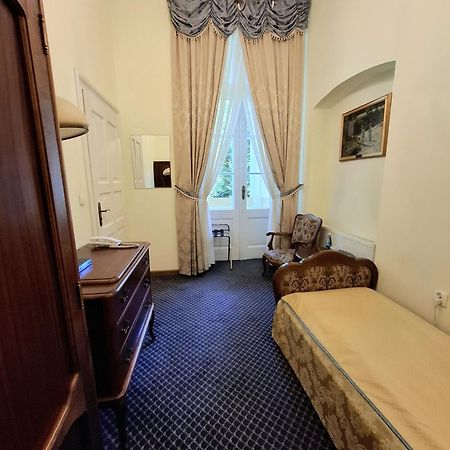 Palac Racot Косьцян Экстерьер фото