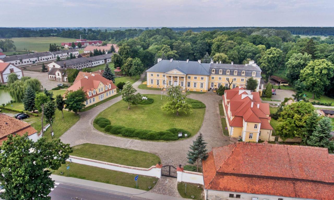 Palac Racot Косьцян Экстерьер фото